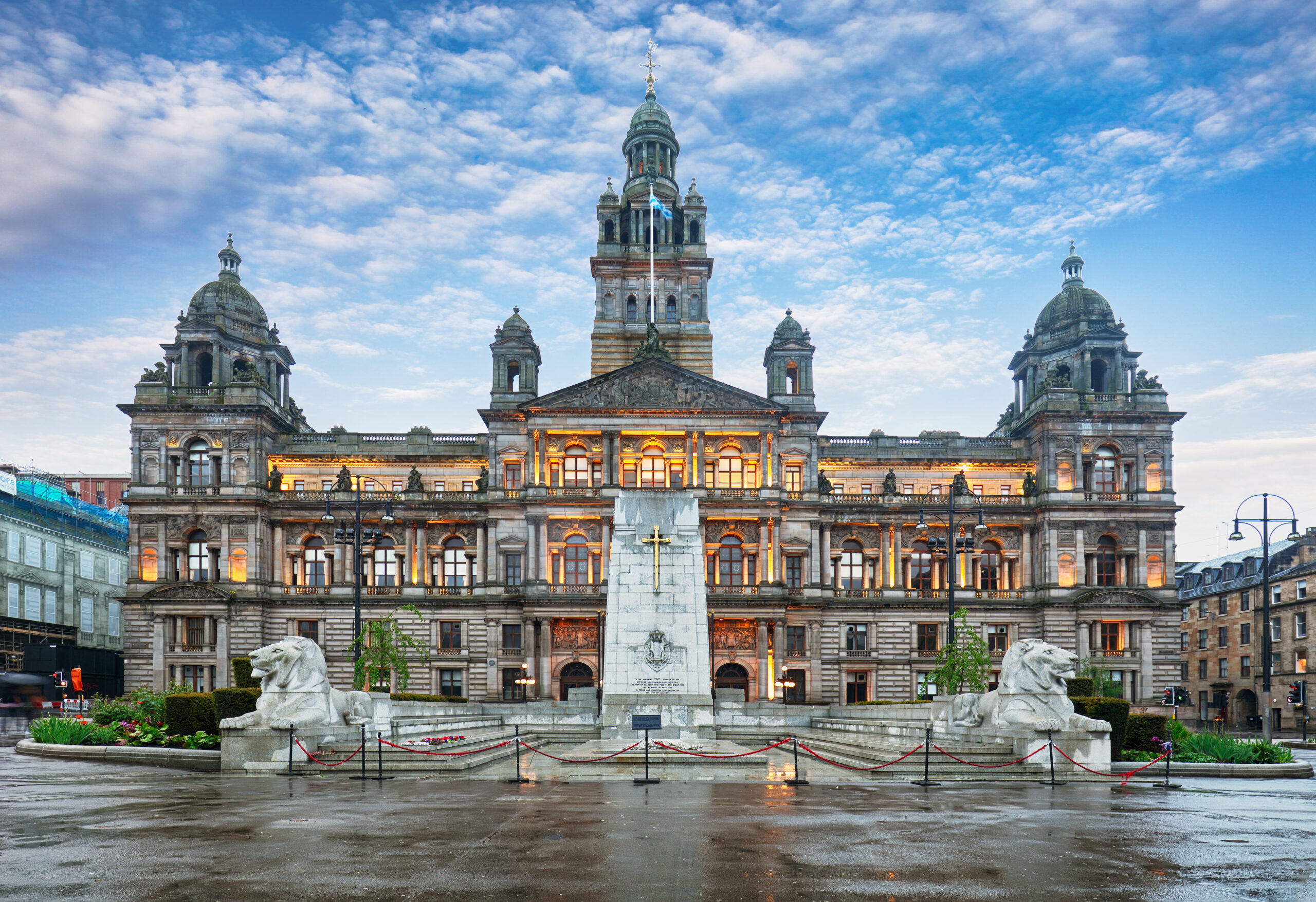 Glasgow City Chambers and George Square in Glasgow, Scotland